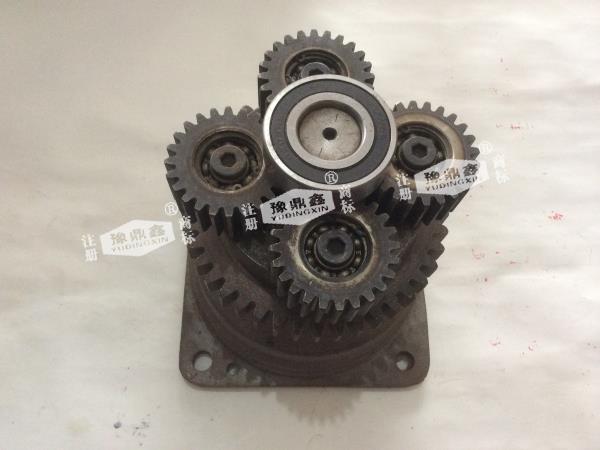 31电动工程自卸车后桥配件价格图片.JPG